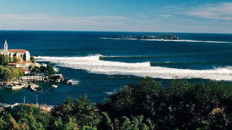 Mundaka picture by spainsurf.wordpress.com