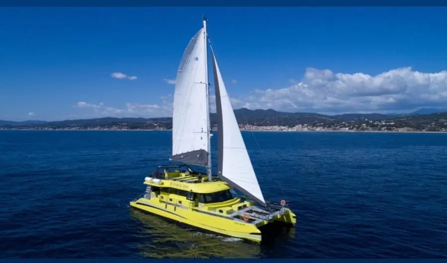 EVENTOS DE BARCOS PERSONALIZADOS / ALQUILER DE BOTES PRIVADOS