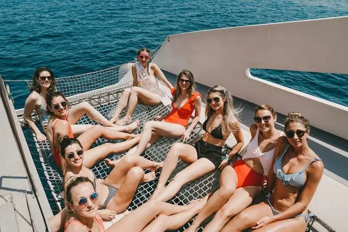 EVJF sur une Boat Party à Barcelone