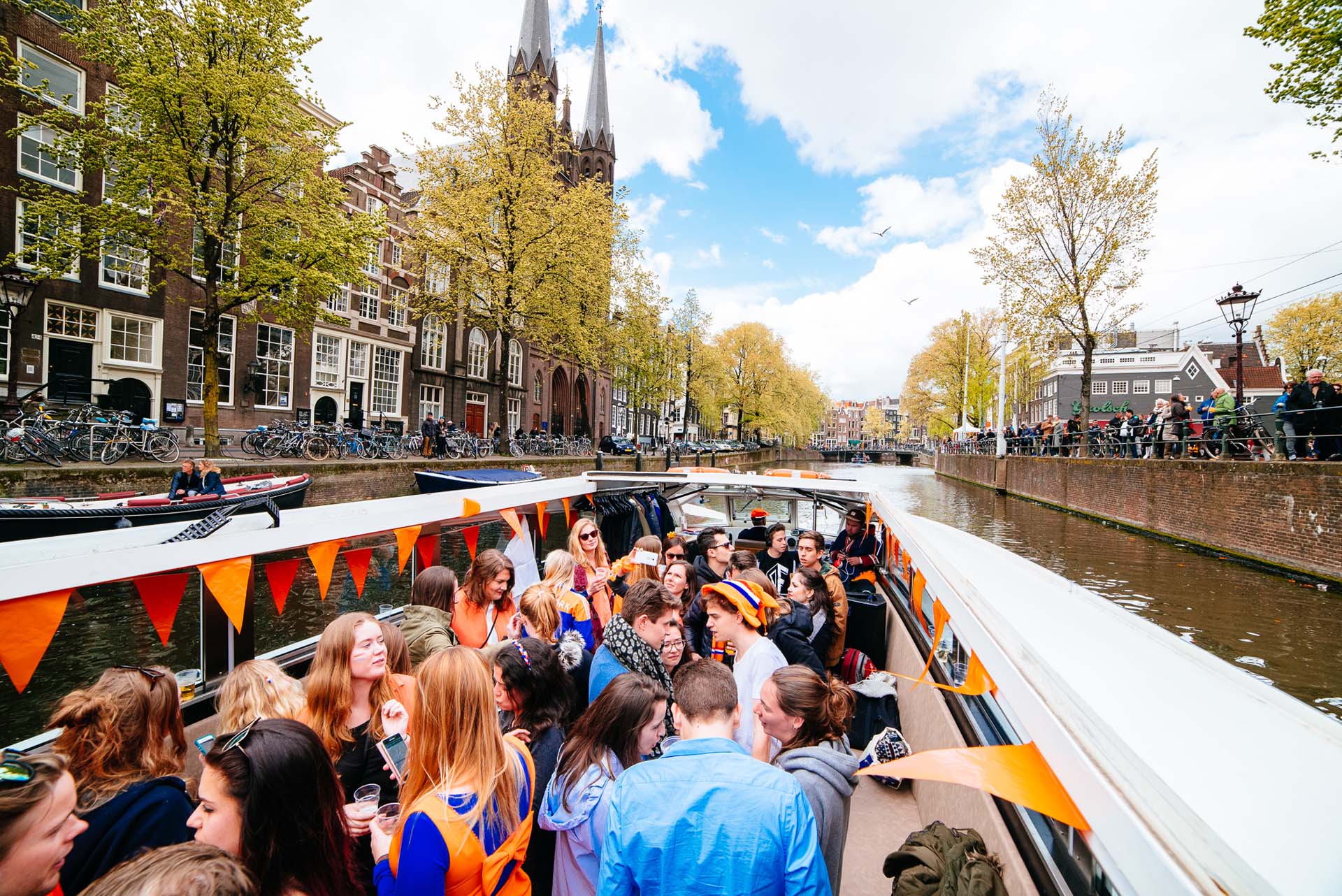 King's Day on the Amsterdam canals